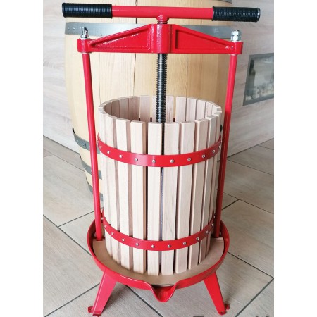 prasy do owoców - prasa ramowa - wyciskanie owoców na wino - domowe wino